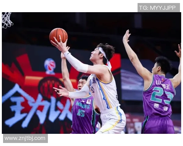 第8轮精彩对决山东队迎战深圳队争夺胜利的关键时刻