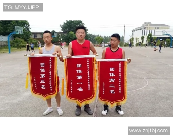 重庆篮球队与北京篮球队的耐力较量赛后分析与总结 重庆篮球队与北京篮球队的耐力较量赛后分析与总结