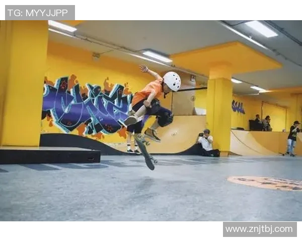 重庆滑板队在攀岩联赛中以61分稳居积分榜首位